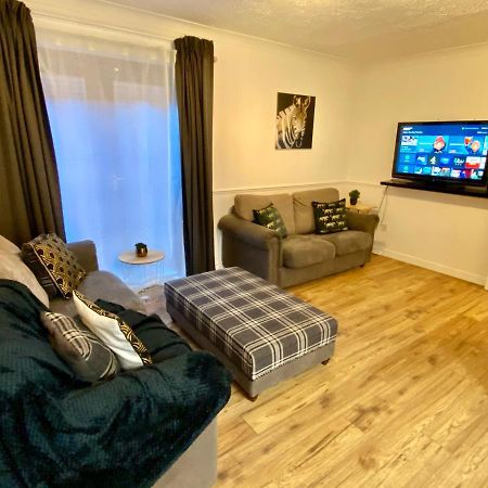 Easyrest Spalding - 4 Beds & Free Parking - Central & Modern Open Plan Apartment - Convenient Location Eksteriør billede